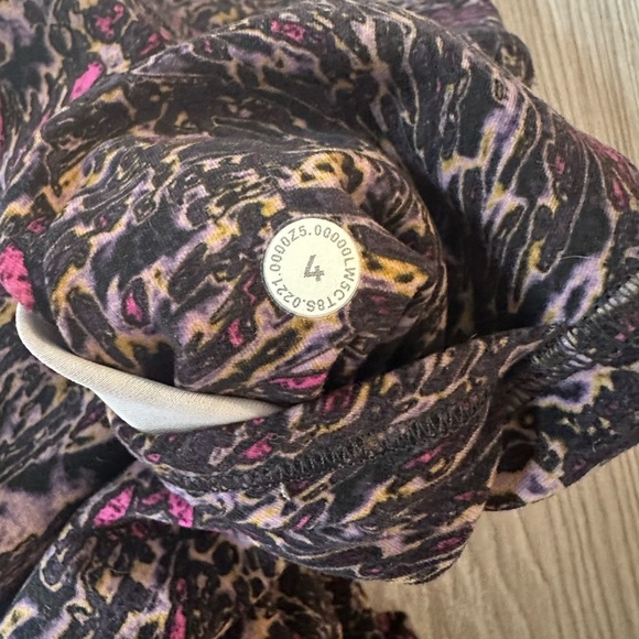 Lululemon Invigorate High-Rise Tight 25" - Picture 10 of 14